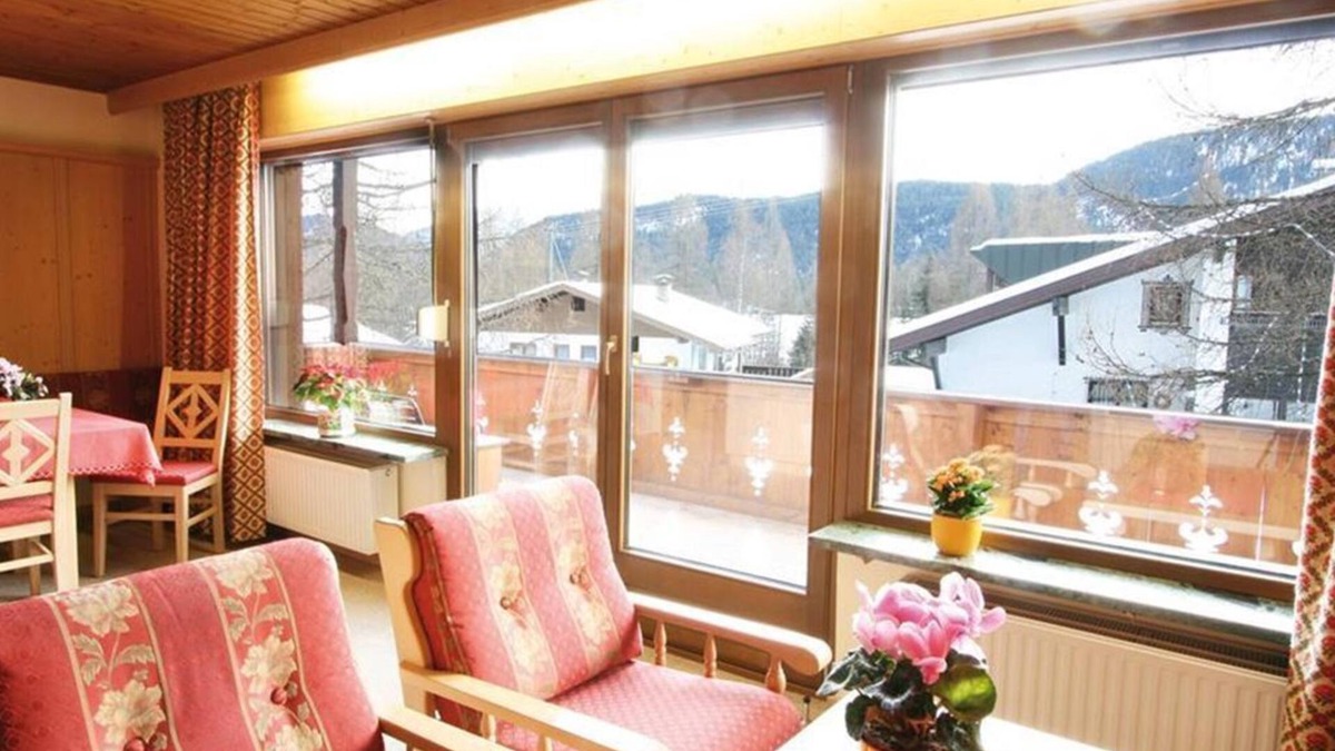 Leutasch Apartment | Ap. No. 12, 2 bedrooms, shower, bath, WC - Chalet Josi