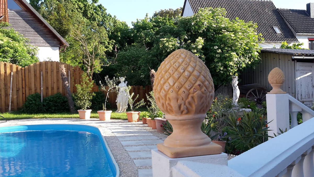 Kirchheim an der Weinstrasse House | Apartment "cornucopia" lovingly furnished in a quiet location