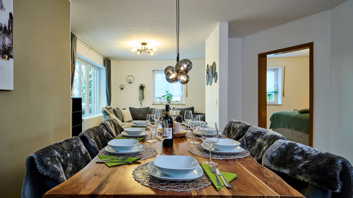 Straubing Apartment | Apanoxa Homes: Zentral I 2 Parkplätze I Netflix