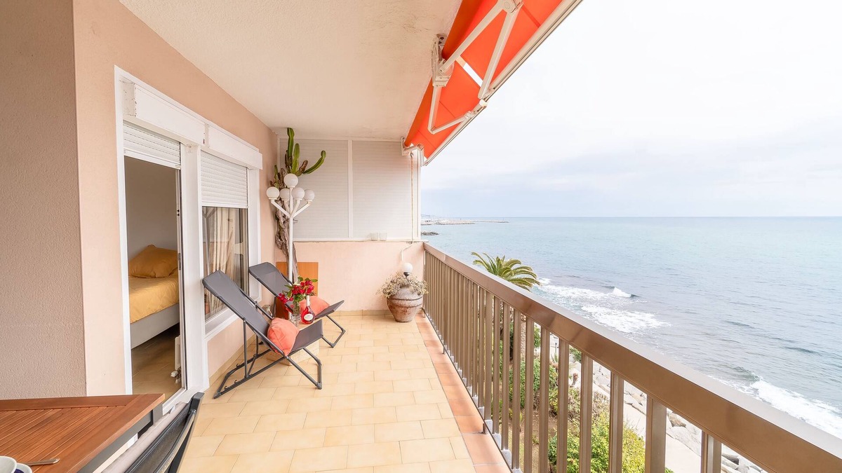Sant Andreu de Llavaneres Apartment | Apartment with incredible sea view