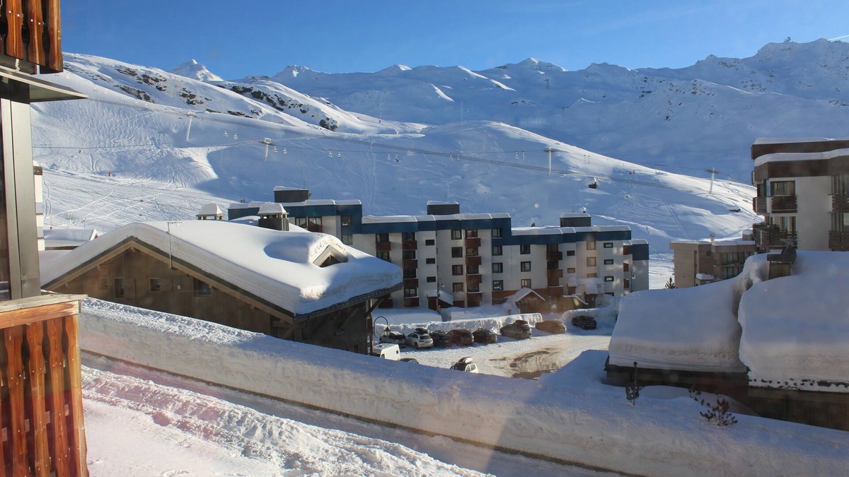 Val-Thorens Apartment | Apartment "skis on feet" with 4 beds fully equipped.