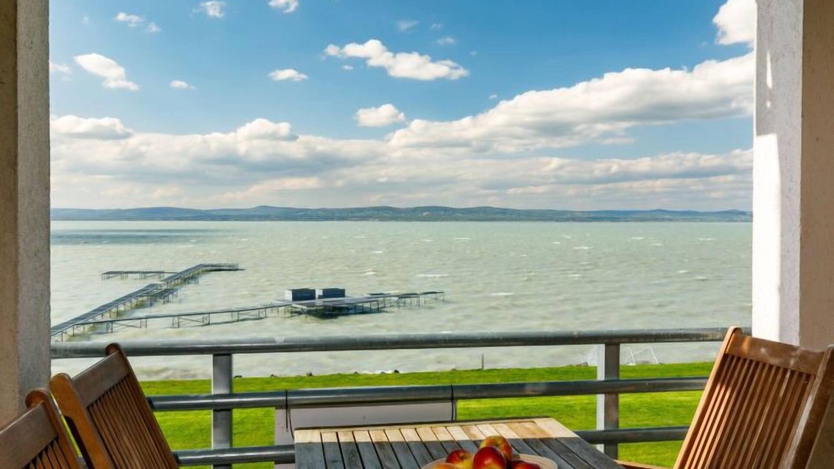 Balatonoszod Apartment | Apartment Olivia by Interhome