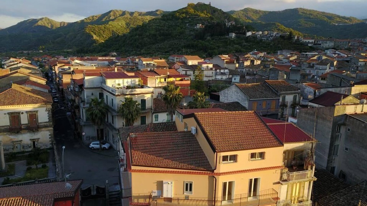 Francavilla di Sicilia Apartment | Apartment 5 min. from the Alcantara Gorges and a few km from romantic Taormina