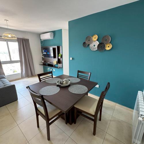 Rio Cuarto Apartment | Apart Azucena, 1 dormitorio céntrico con balcón y cochera