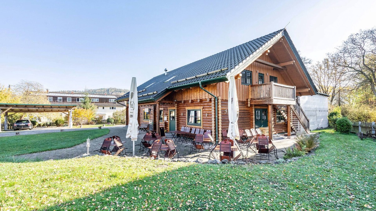 Augustusburg Apartment | Apartment 'Blockhaus - Ferienwohnung Sunset' with Shared Garden