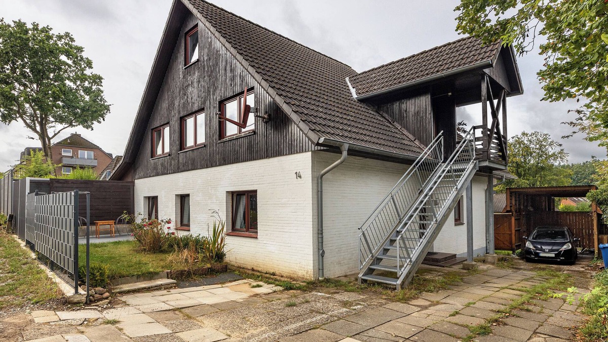 Buchholz in der Nordheide Apartment | Apartment 'Buchholz I D N' with Private Terrace, Shared Garden and Wi-Fi