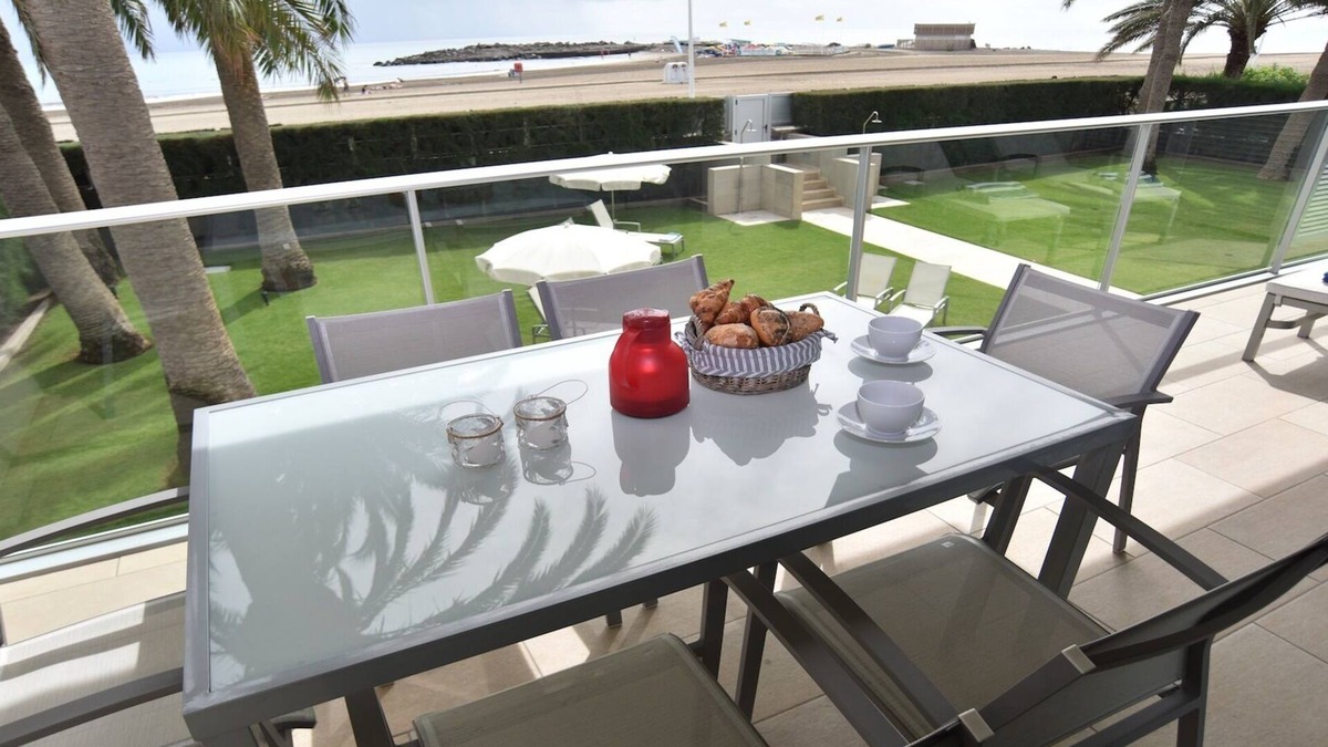 San Agustin Apartment | APARTMENT BOATS, LUXURY FRONTLINE BEACH