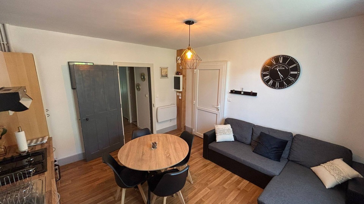 Saint-Maurice-sur-Moselle Apartment | Apartment 2 to 4 persons, One night minimum. Pets welcome.