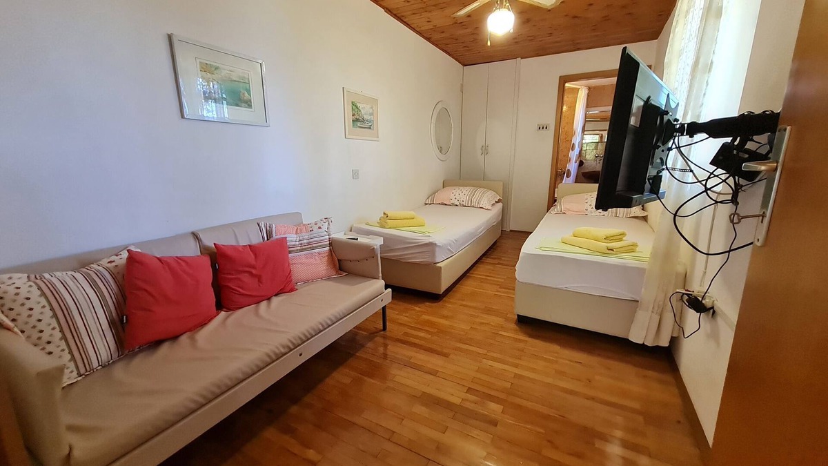 Vratarusa Apartment | Apartments Ljubica (69231-A1) - Klenovica (Novi Vinodolski)