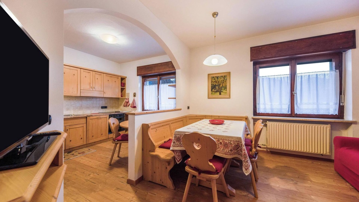 Castello-Molina di Fiemme Apartment | Apartment "La Pratolina" with Mountain View, Terrace & Garden