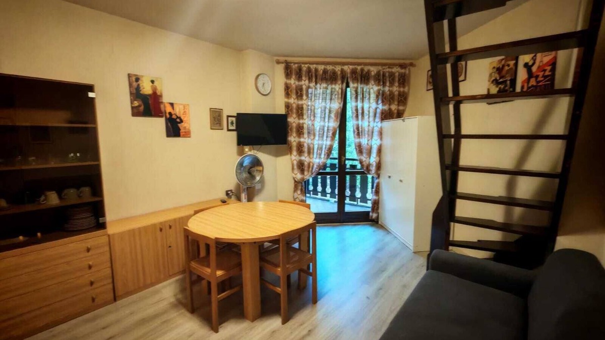 Castione della Presolana Apartment | Apartment up to 8 Sleeps IN RESIDENCE LOCATED IN CASTIONE DELLA PRESOLANA