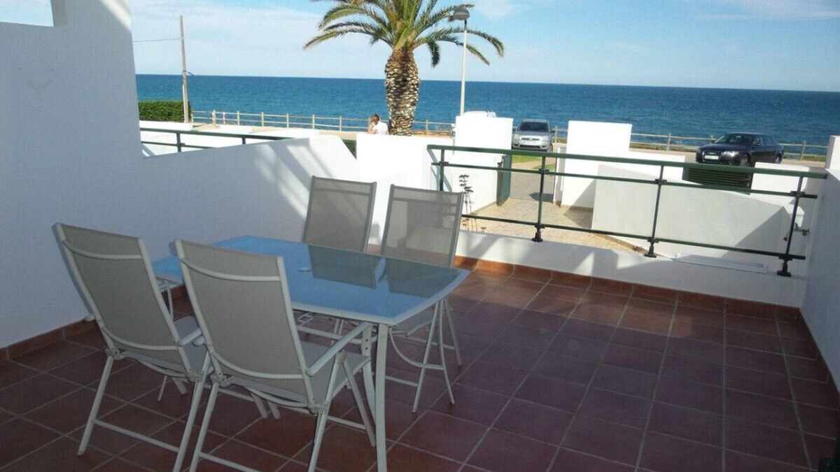 Vinaros Apartment | APART. WITH POOL FRONT SEA 50 M. BEACH 6-7 PERS.
