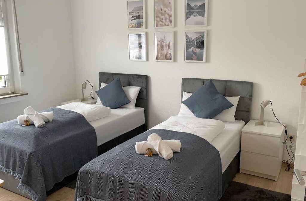 Hamm-Heessen Apartment | Apart54-Modern Design I Garden with Terrace I Smart TV I Free Parking I Free WiFi