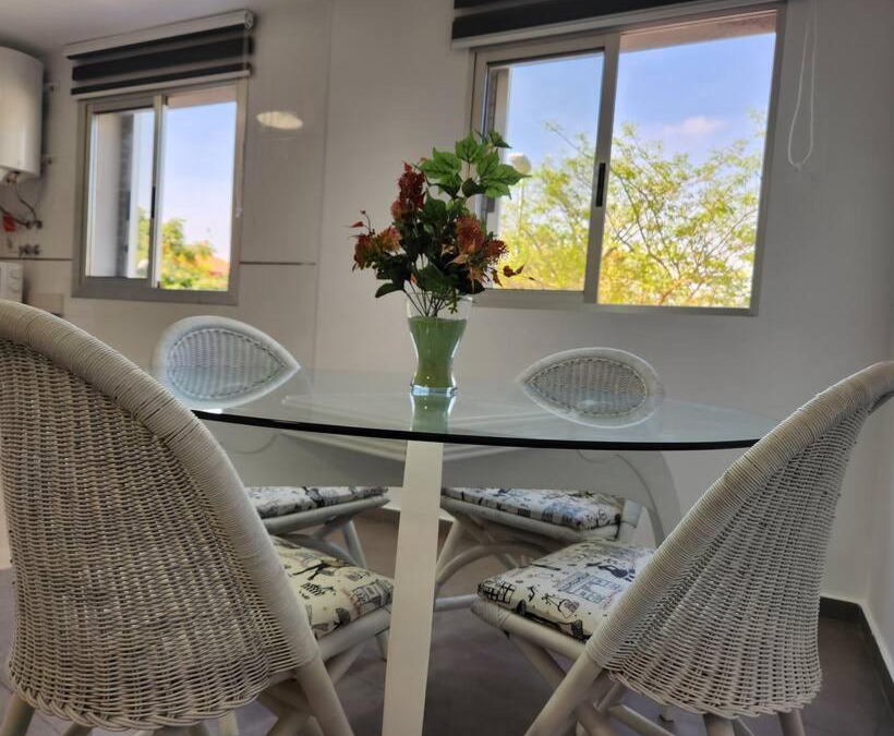 Les Alqueries Apartment | Apartamento en Les Alqueries con aire acondicionado
