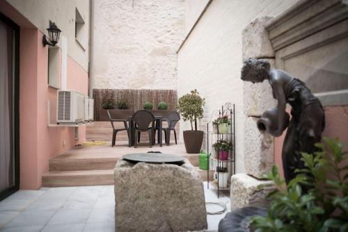 San Lorenzo de El Escorial Apartment | Apartamento en Centro Histórico con patio Romano