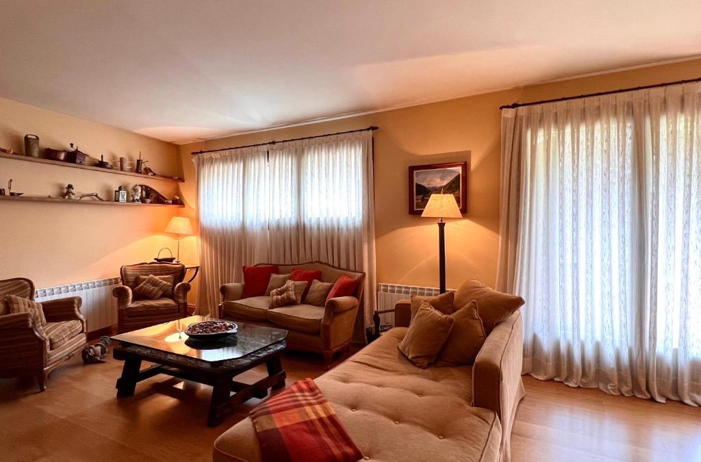Areu Apartment | Apartament de la Vall Ferrera - L'Amfitriona