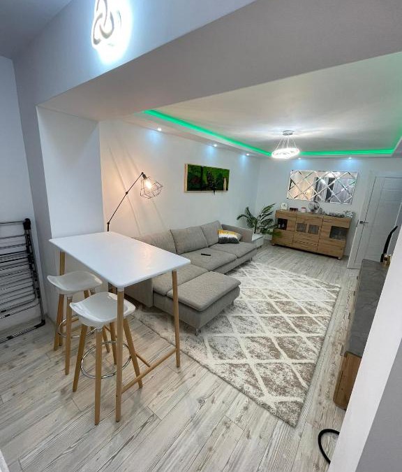 Cornu Apartment | Apartament de LUX - Ultracentral Campina
