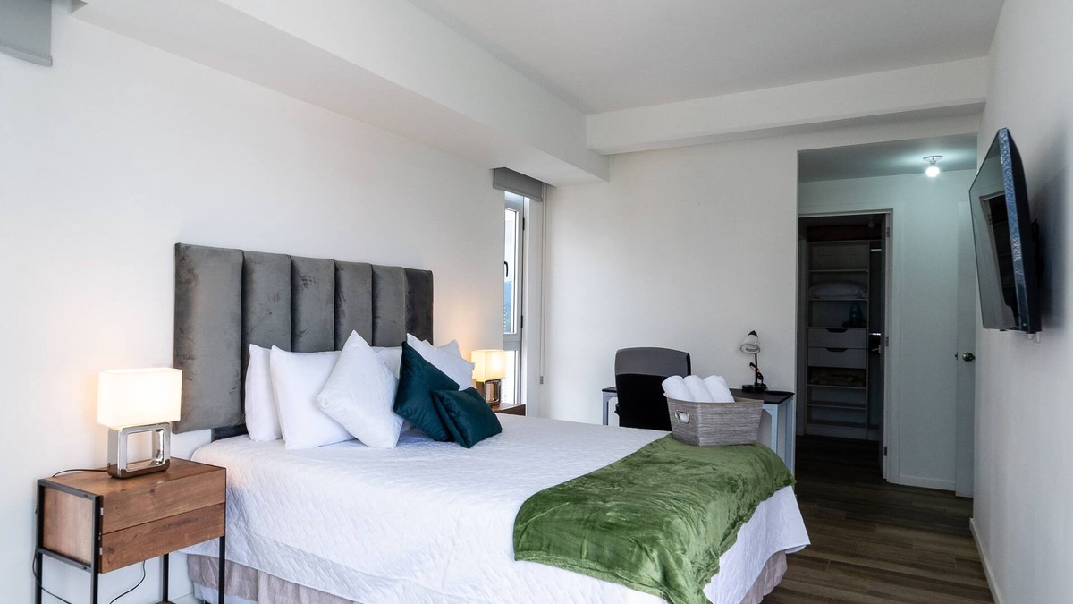 Zona 13 Apartment | Apartamento Bonito y Céntrico con Buena Vista!