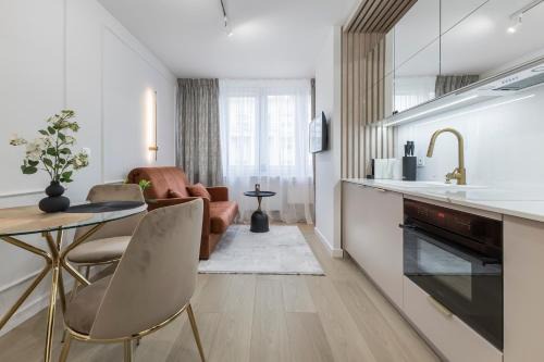 Centrum Apartment | Apartament JEROZOLIMSKIE 89 Centrum Warszawy w pełni wyposażone