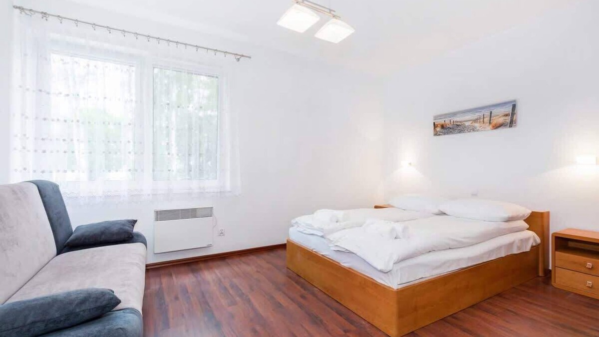 Miedzyzdroje Apartment | Apartament Morskie Oko 77F | Near Beach | Balcony