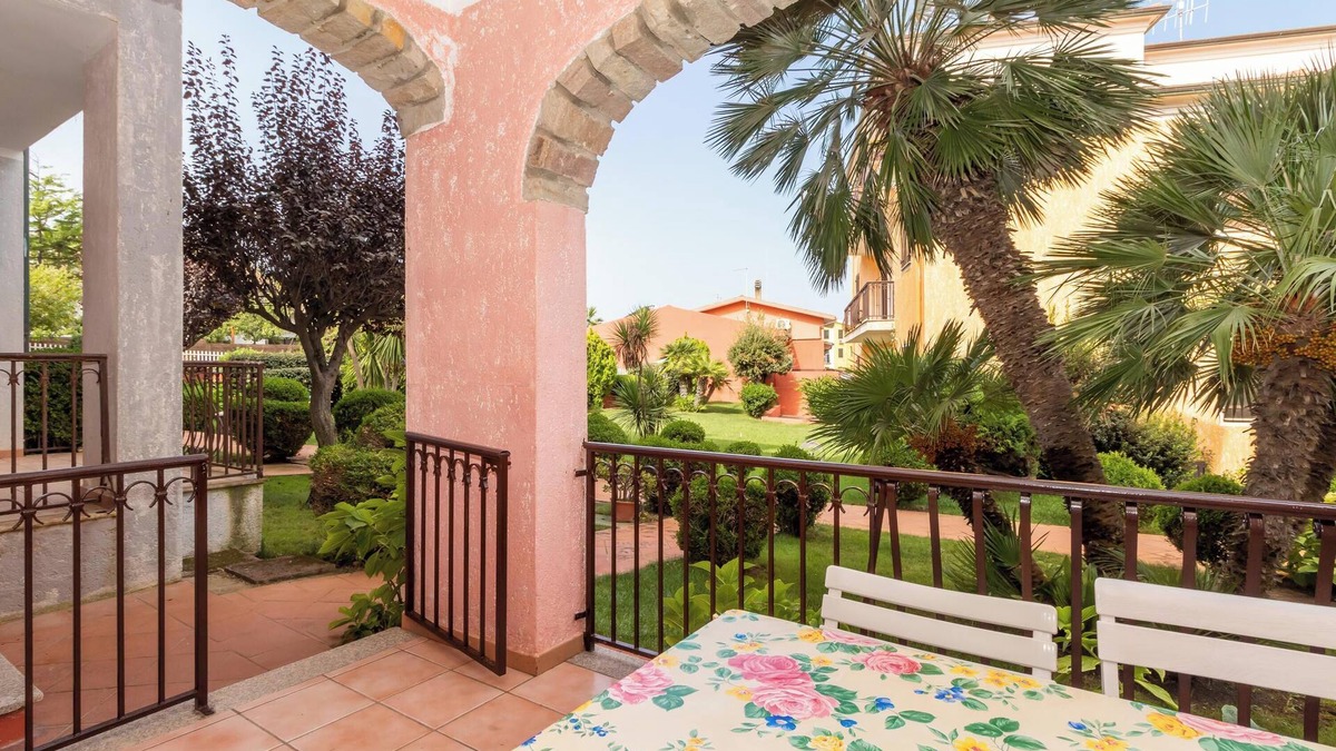 Valledoria Apartment | Apartament Primula with Terrace & Wi-Fi