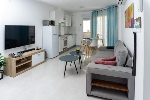 Torrevieja Apartment | Apartament ROSE With Rooftop Pool - 5D Spain
