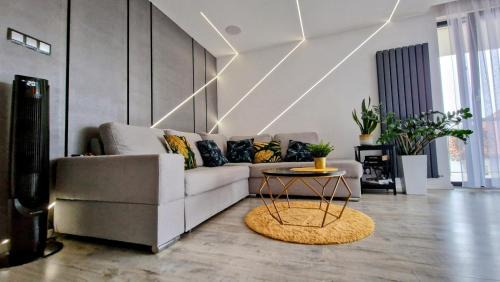 Kielce Apartment | Apartament SZWEDZKA - garaż podziemnym , dostęp 24h code , duży taras 30m