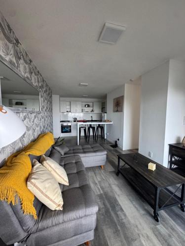 Real de San Carlos Apartment | Apartamento sobre Rambla