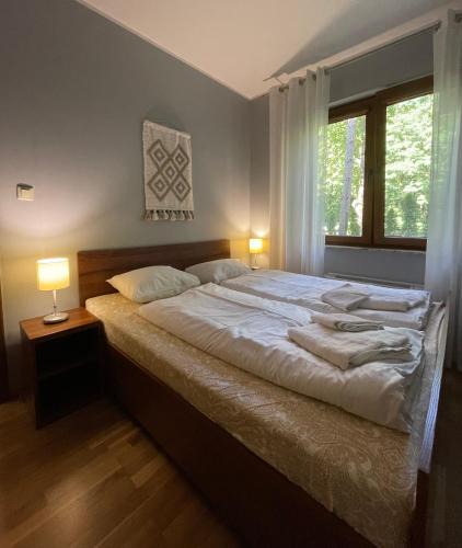 Jastrzebia Gora Apartment | Apartament z ogródkiem, basen, garaż, Villa 4 Pory Roku