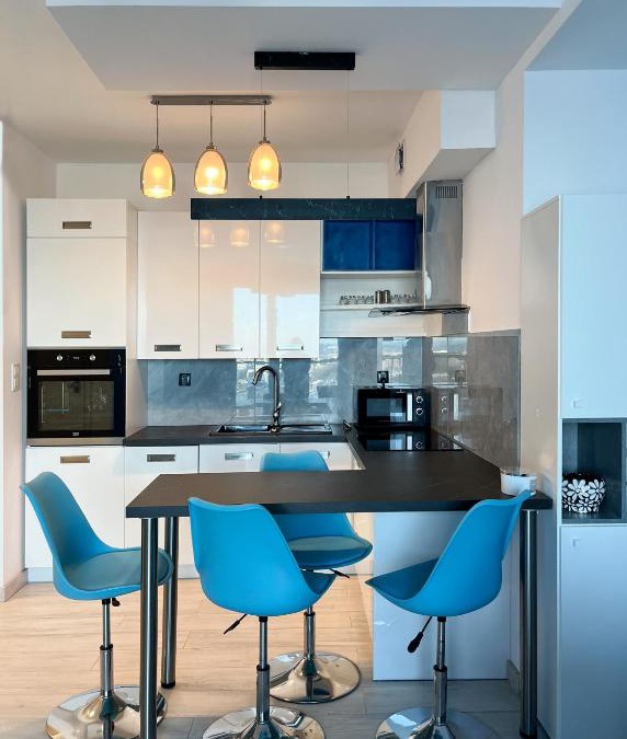 Witomino Apartment | Apartament z widokiem na panoramę Gdyni w Modern Tower ATAL