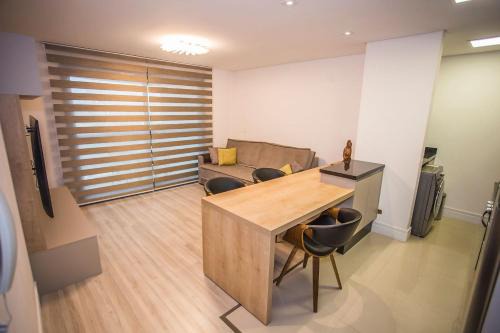 Reboucas Apartment | Apartamento 1 Quarto no Seventh Avenue - SEV1206
