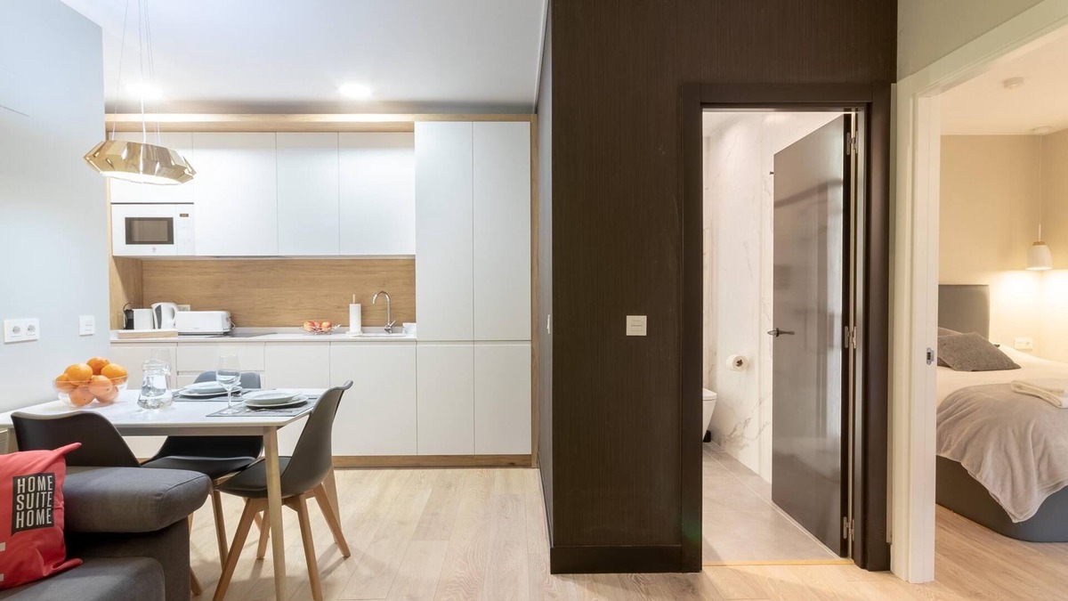 Castanos Apartment | APARTAMENTO 5 by HiBilbao