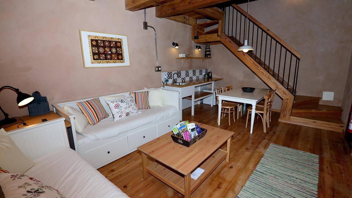 Vega del Codorno Hotel | Apartamento Biosostenible Jardín del Río Cuervo Smoking/pet duplex