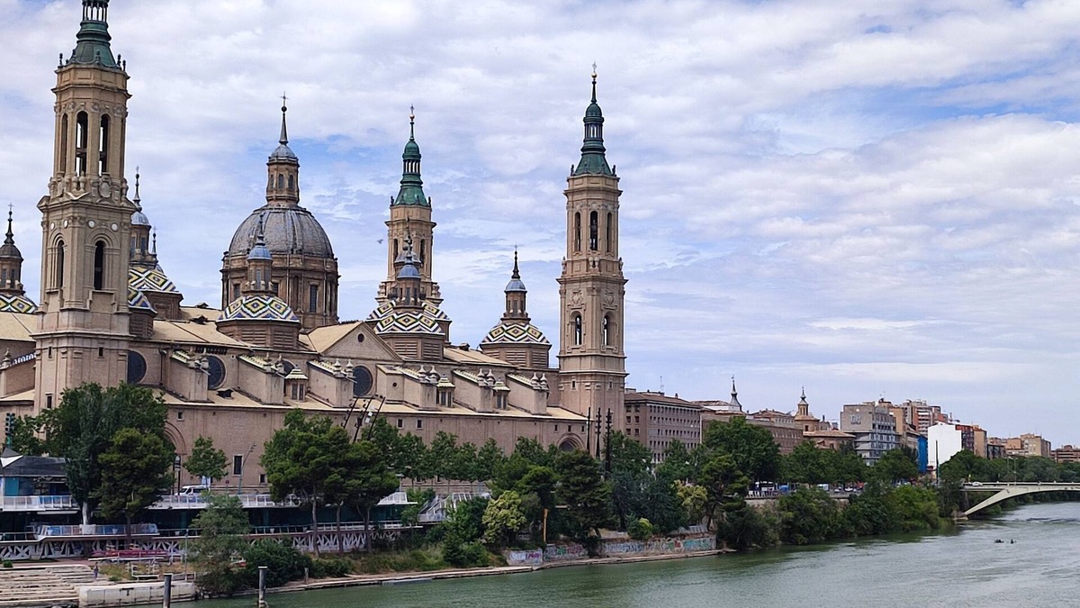 Barrio de Jesus Apartment | Apartamento Cerca de Plaza Pilar