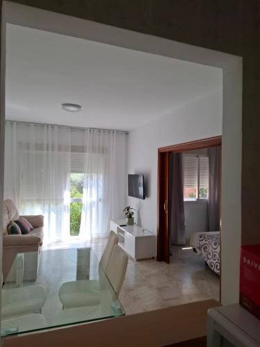 Parque Alcosa Apartment | Apartamento con piscina solo en temporada