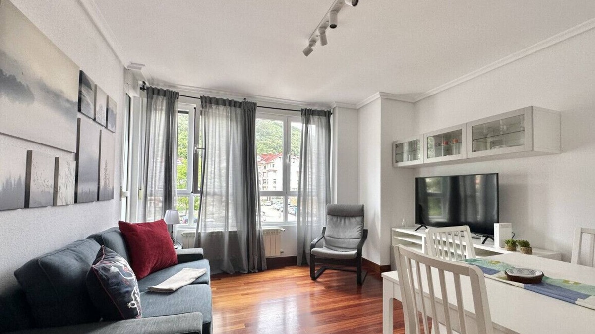 Santona Apartment | Apartamento con Vistas al Monte - La Tierruca 3020