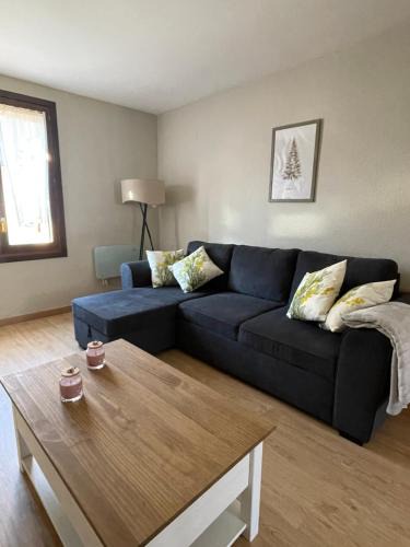 El Pueyo de Jaca Apartment | Apartamento Coqueto en El Pueyo, céntrico con WIFI