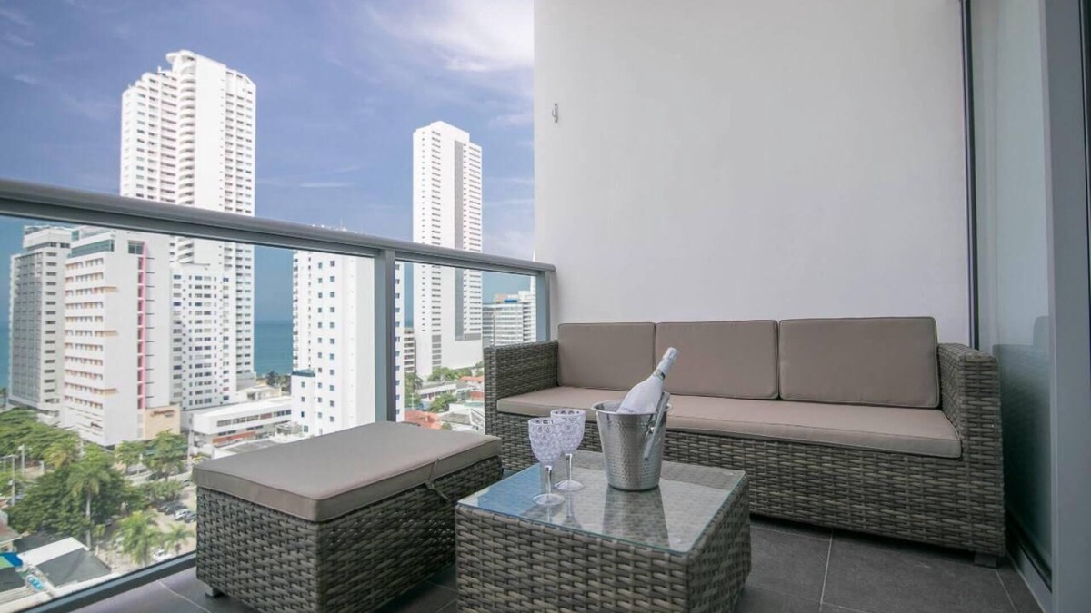 Bocagrande Apartment | Apartamento de lujo nuevo de 1 habitacion bocagrande Cartagena Jacuzzi y Piscina