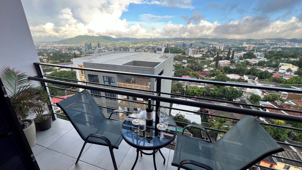 San Salvador Apartment | Apartamento en la Ciudad con una Vista Impresionante