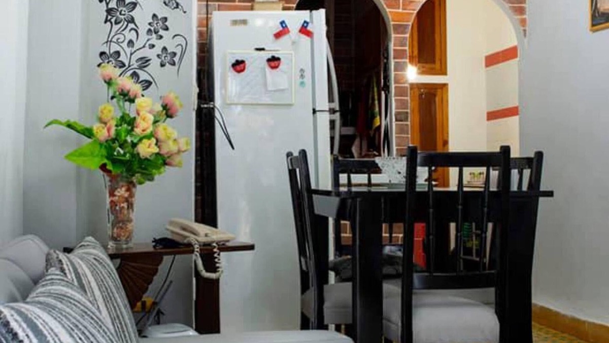 Old Havana Apartment | Apartamento entero Marta & Jessy HABANA
