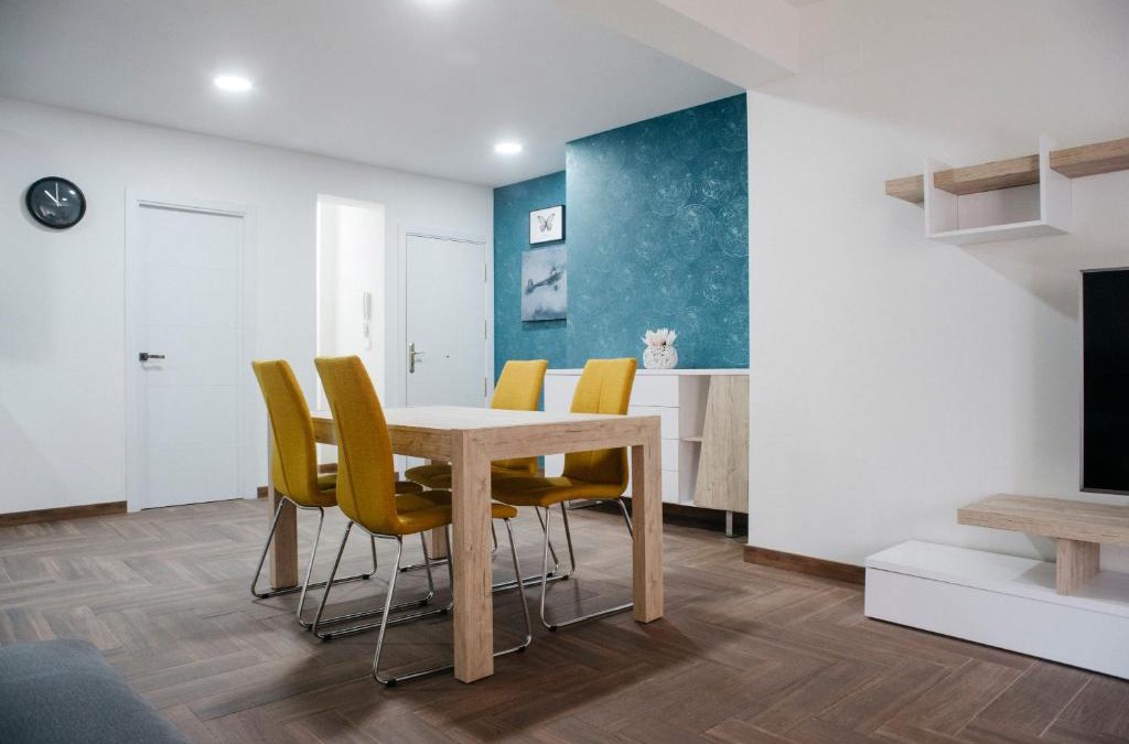 Castello de la Plana Apartment | Apartamento La Plana