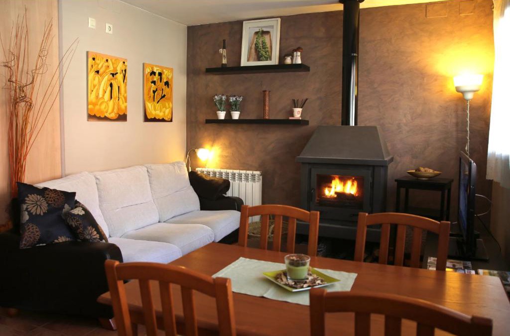 Ribes De Freser Apartment | Apartamento Gis, con chimenea!