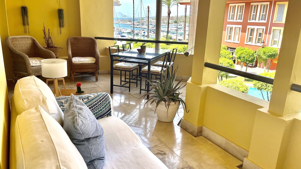 Sotogrande Apartment | Apartamento Junto al mar con Increíbles Vistas y Amplia Terraza en Sotogrande