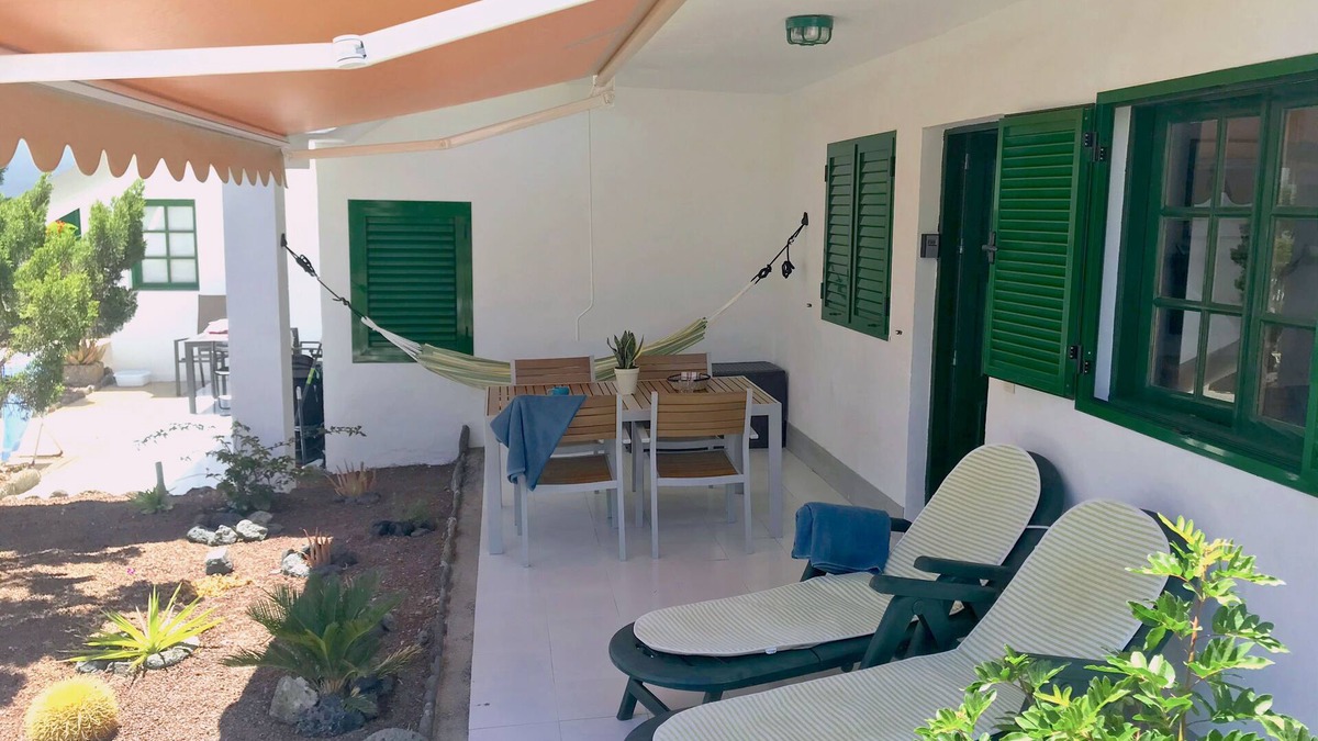 El Cotillo Apartment | Apartamento La Piedra* | South-facing | Terrace | Beachview | Garden
