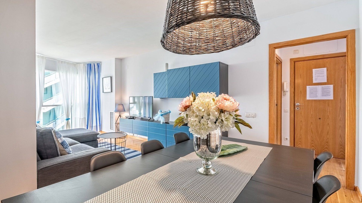 Ripollet Apartment | Apartamento lujo& piscina junto Barcelona Centro