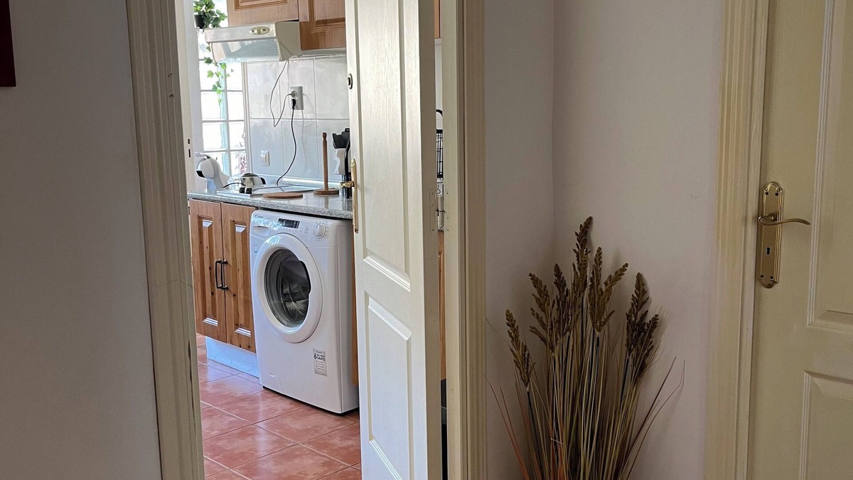 Les Tendetes Apartment | Apartamento Luminoso Pocos Metros del Centro, Tranquilo Ideal Para Viajeros