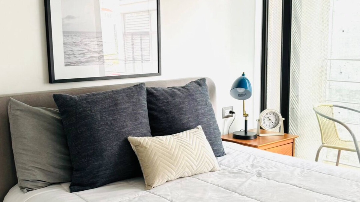 Zona 16 Apartment | Apartamento moderno limpio con balcón área Cayala Embajada USA Explanada UValle