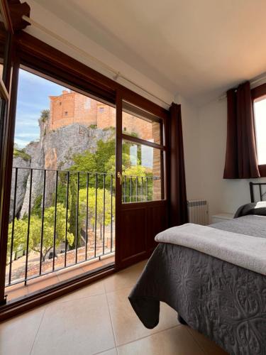 Alquezar Apartment | Apartamento Pasarelas Ventanal
