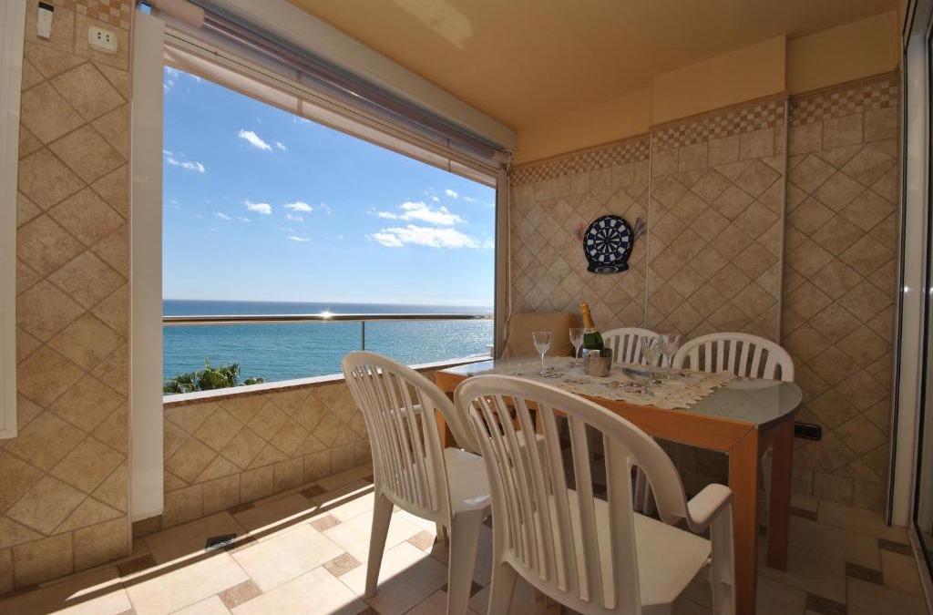 Torremolinos Apartment | Apartamento Roca Bajondillo
