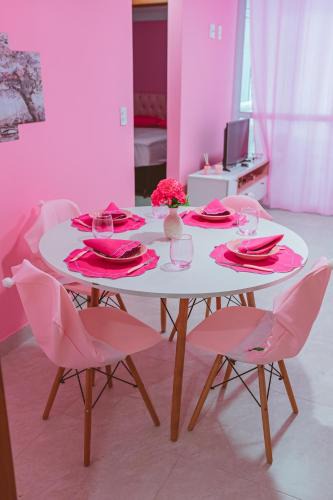 Praia do Morro Apartment | Apartamento rosa